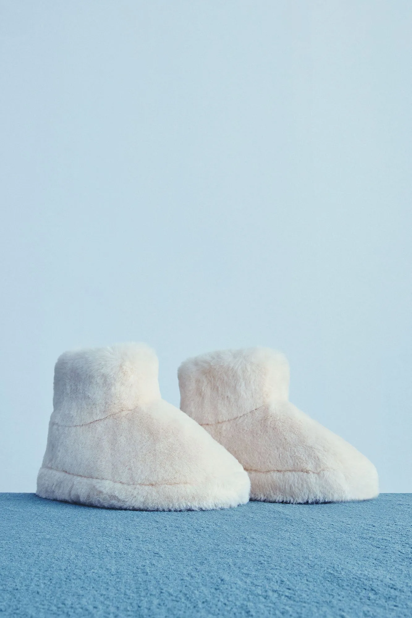 A Cozy Night Booties - Cream