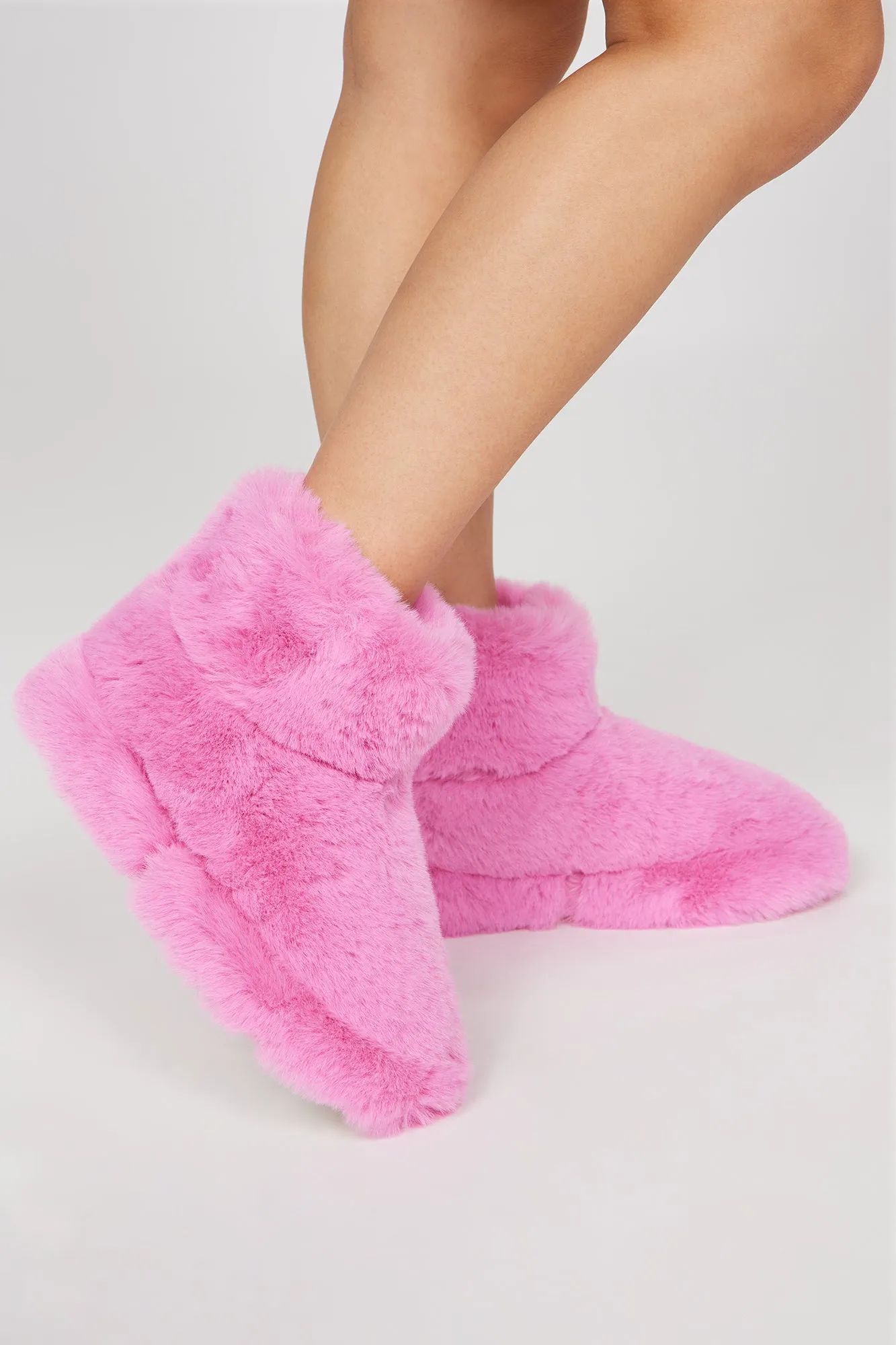 A Cozy Night Booties - Pink