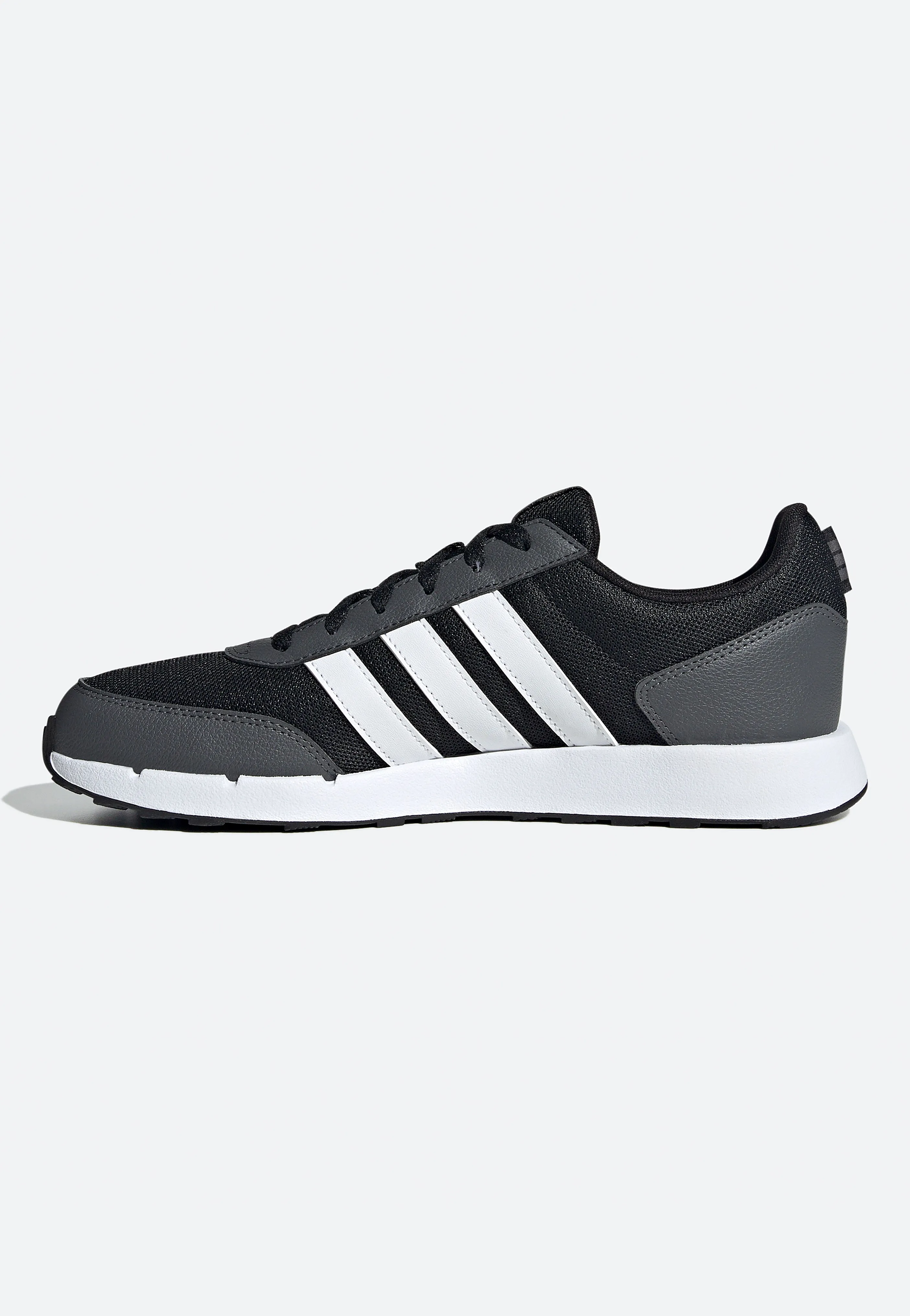 Adidas - Run50S Cblack/Ftwwht/Gresix - Shoes