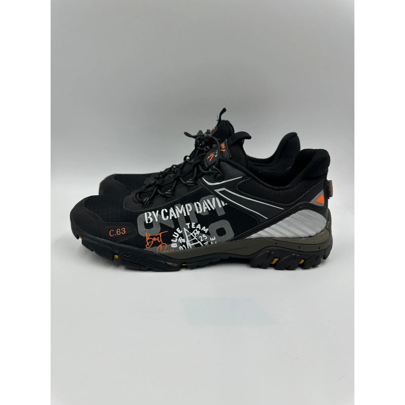 Men's Size 10.5, Black Low Top Sneakers w/ Orange Accents & Cinch Elastic Laces