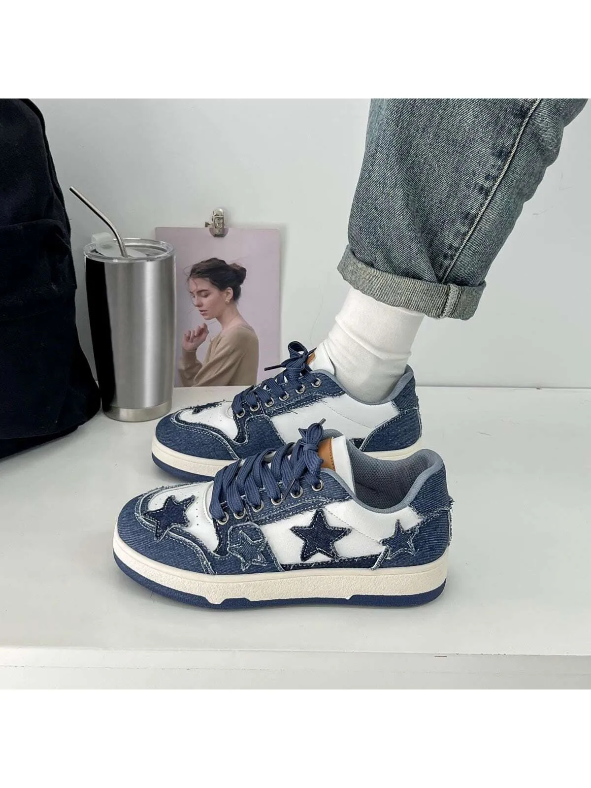 Women Star Pattern Lace-up Front Skate Shoes, Sporty Sneakers