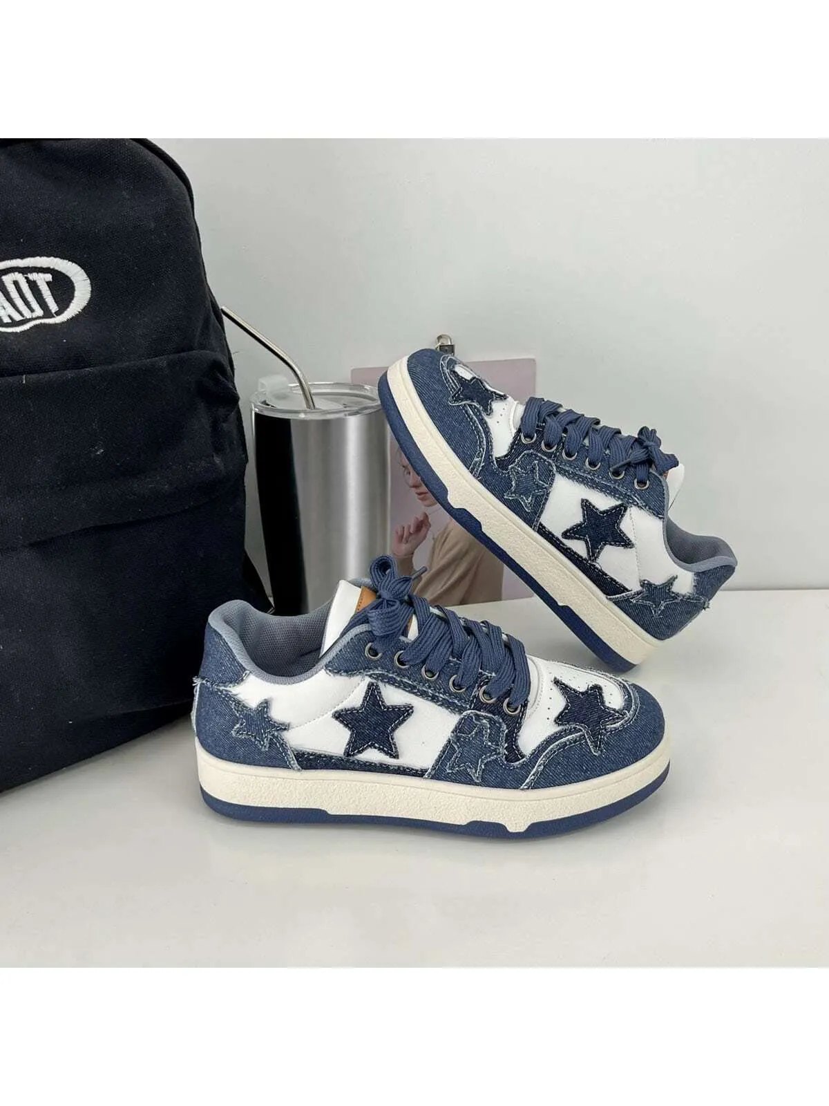 Women Star Pattern Lace-up Front Skate Shoes, Sporty Sneakers